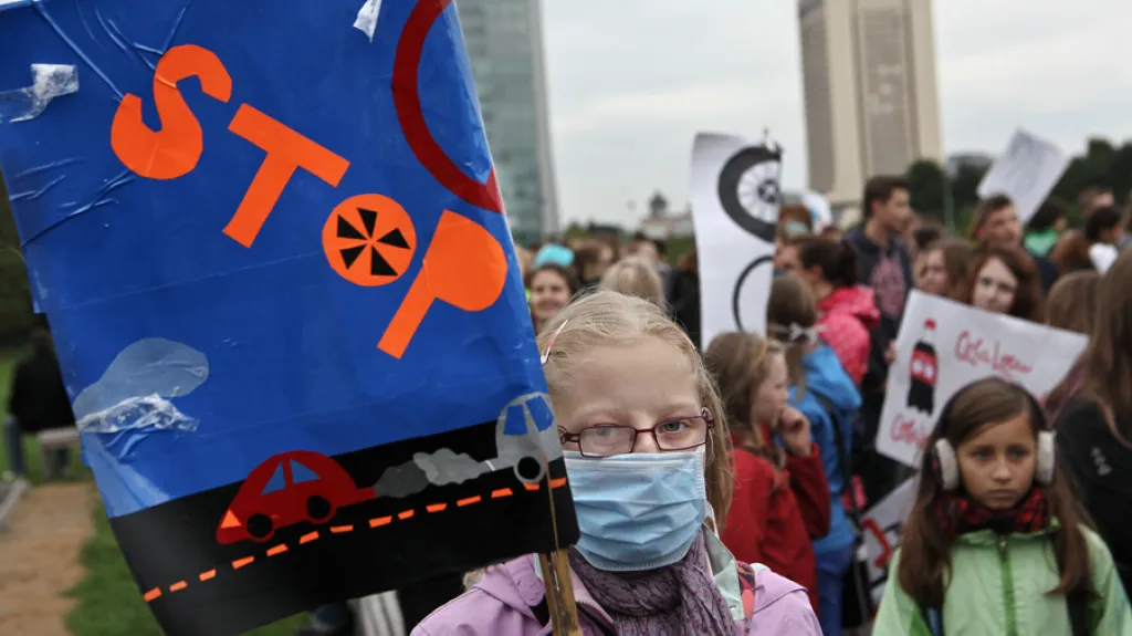 Demonstranti za cyklistickou dopravu