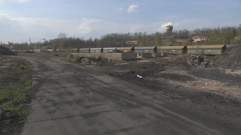 Sládka pneumatik v areálu bývalé Poldi Kladno