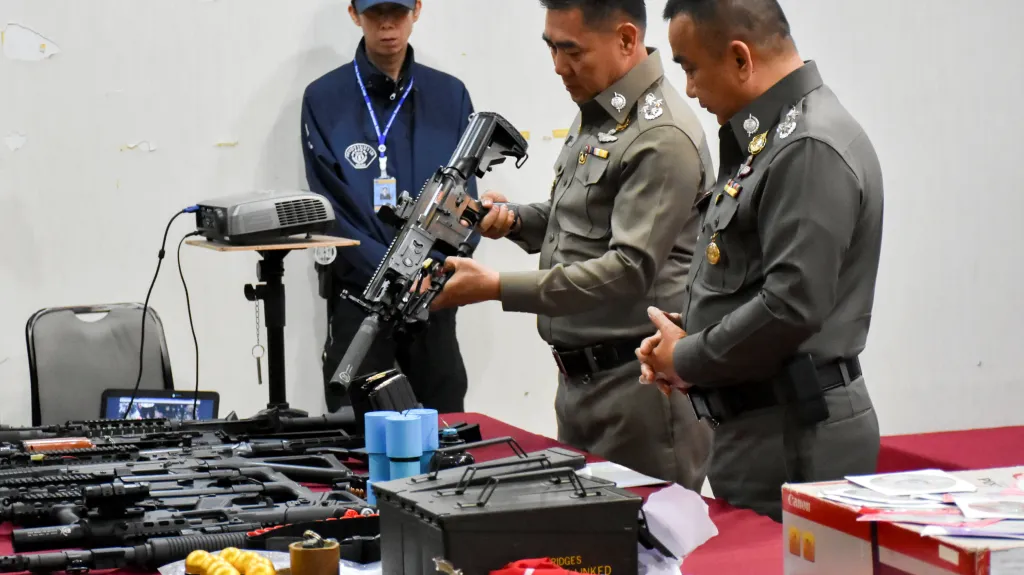 Zbraně a výstroj zajištěné thajskou policií
