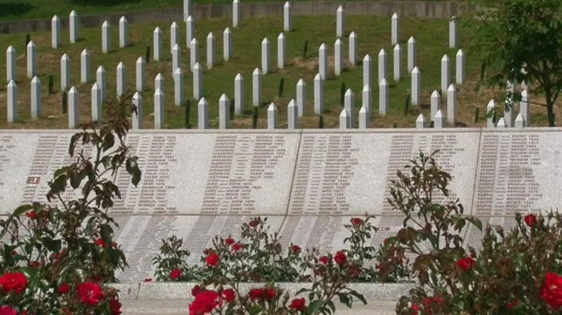 Památník v Srebrenici