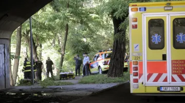 Nehoda na Hlávkově mostě