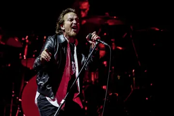 Pearl Jam ruší po Vídni i koncert v Praze. Frontman kapely má problémy s hlasivkami