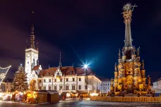 Chlouba Olomouce bude nejméně dva roky pod lešením. Sloup Nejsvětější Trojice čeká rekonstrukce