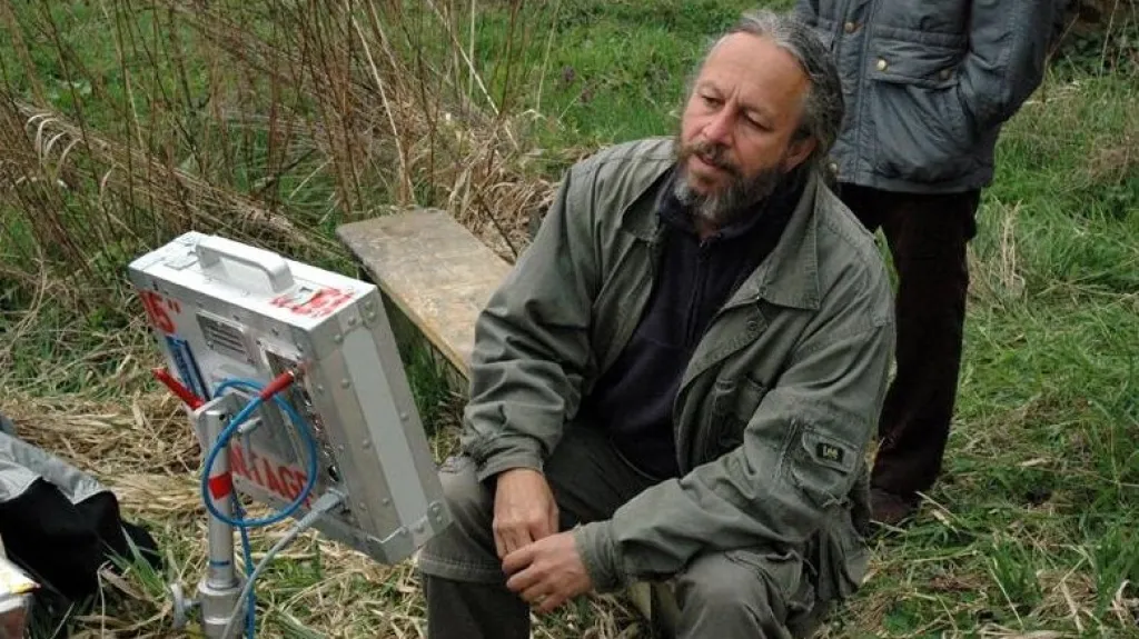 Pavel Dražan při natáčení filmu Jarmareční bouda