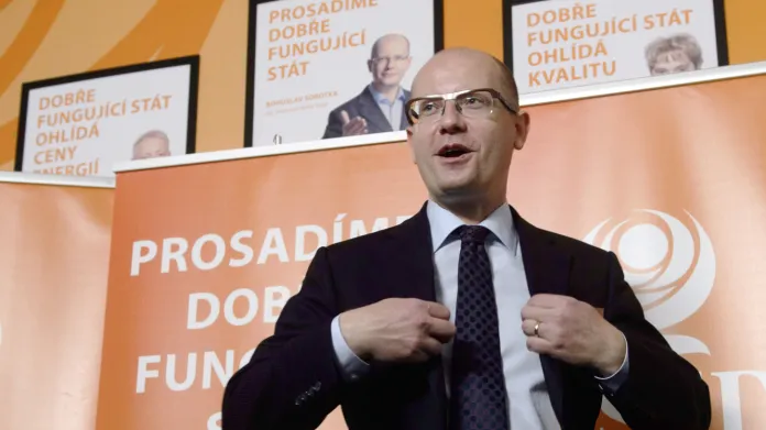 Předseda ČSSD Bohuslav Sobotka dovedl v říjnu 2013 stranu k vítězství v předčasných volbách po pádu Nečasovy vlády a neschválení Rusnokova kabinetu.
