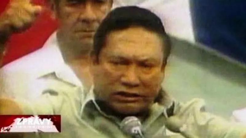 Noriega přiletěl do Francie, kam ho vydaly USA