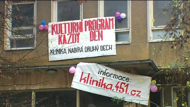 Snahu proměnit ruinu v komunitní centrum utnula policie