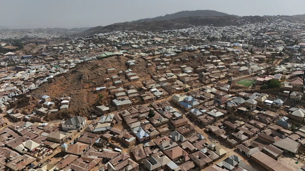 Dronový záběr města Josu v nigerijském státě Plateau