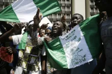 Napjatá situace v Nigérii přivádí do ulic stávkující a demonstranty proti policejní brutalitě