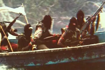 Somálští piráti se zmocnili třiceti tanků T-72