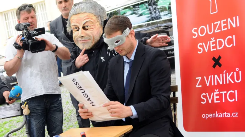 Zahájení kampaně - Opencard: hra o právní stát