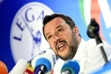 Salvini může být kvůli zadržování migrantů vyšetřován, rozhodl výbor italského senátu