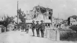 Čs. vojáci a italští karabiniéři na Piavě v roce 1918