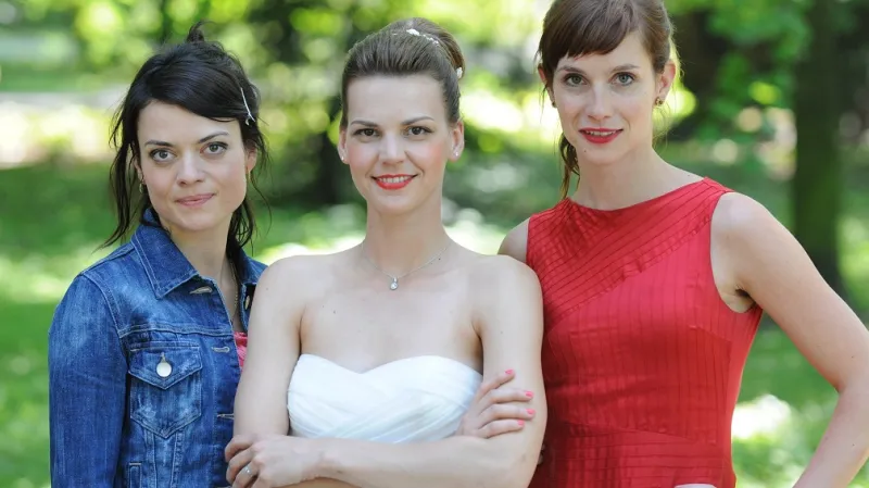 Natáčení filmu Zakázané uvolnění / Jana Stryková, Zuzana Stavná, Hana Vagnerová