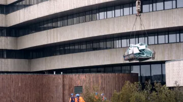 Demolice hotelu Praha