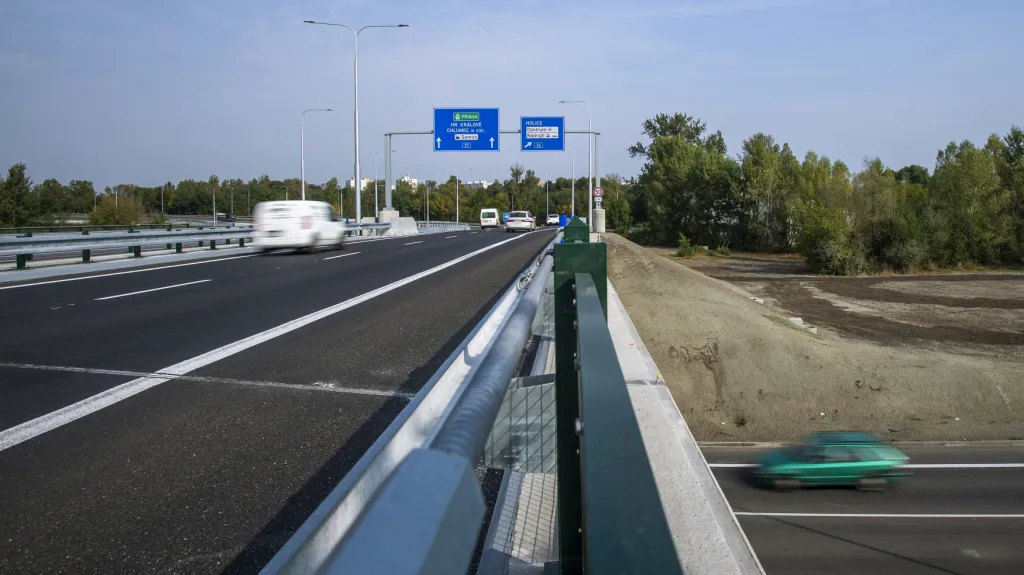 Mimoúrovňová křižovatka v Pardubicích