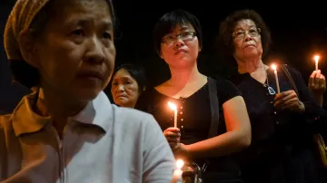 Smutek za oběti sestřeleného letadla MH17