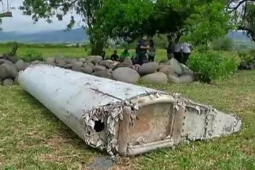 Patří trosky nalezené u Réunionu pohřešovanému letu MH370?