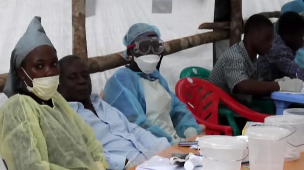 Afrika bojuje s ebolou