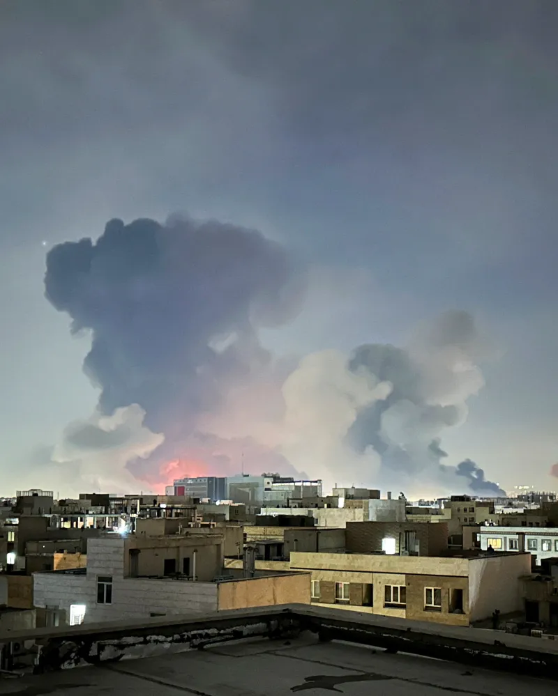 Prozatímní vláda Íránu schválila pozastavení útoků na okolní země