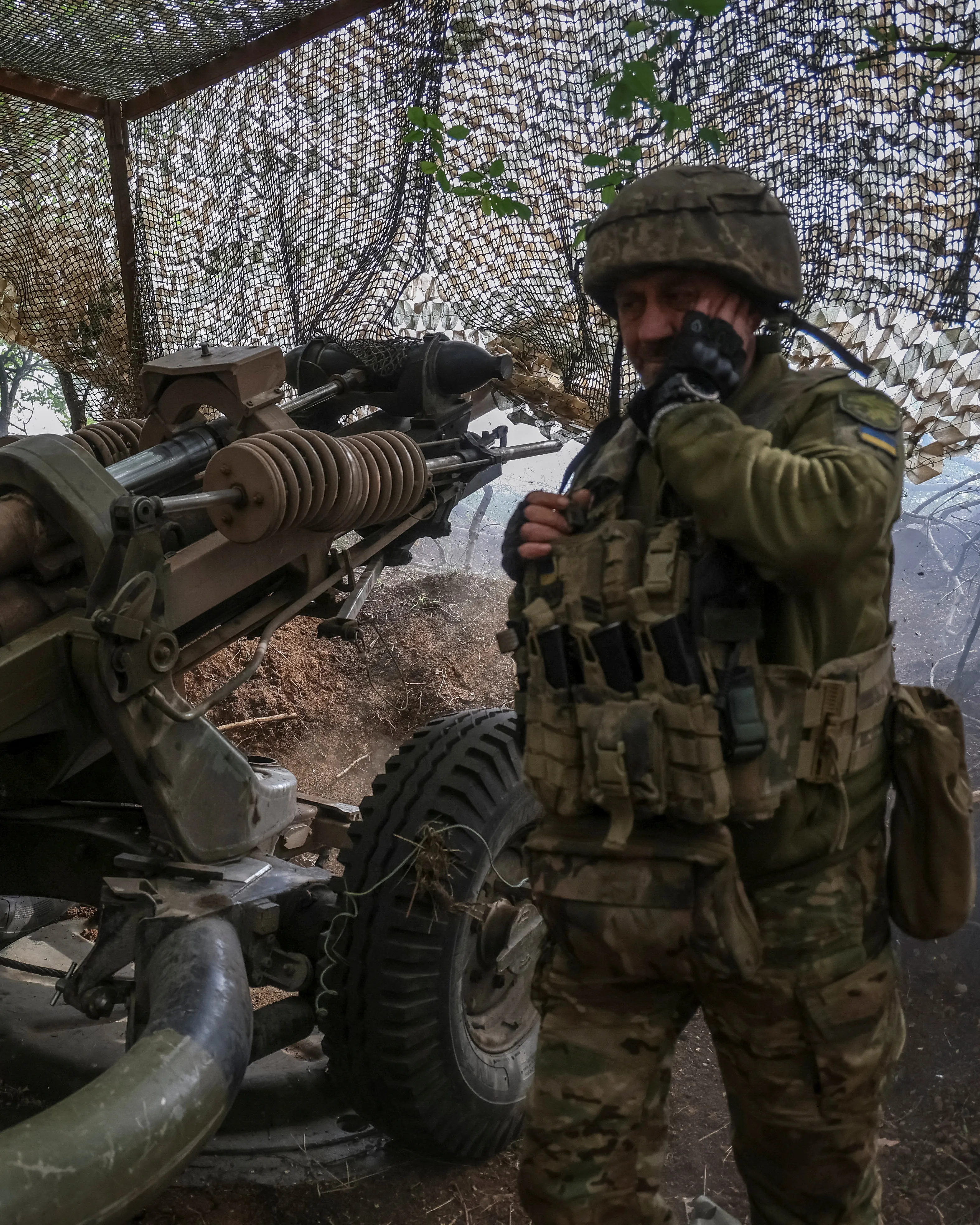 Situace na frontě se zhoršuje, varoval Syrskyj. Rusko mluví o průlomu ukrajinské obrany
