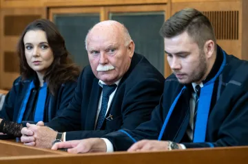 Soud nepravomocně zprostil obžalované viny z podílu na vraždě muže