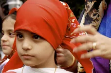 Tolerovaní, ale raději neviditelní. Zoroastrijci opouštějí Írán, jejich víra inspirovala i Freddieho Mercuryho