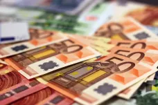 Zadlužení EU meziročně kleslo, naopak v Česku se zvýšilo