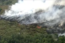 Na Písecku hoří třicet hektarů lesa, hasiči požár zatím nemají pod kontrolou