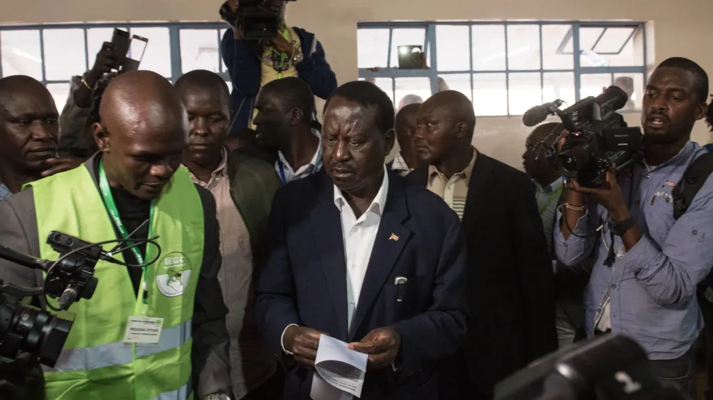 Poražený kandidát opozice Raila Odinga