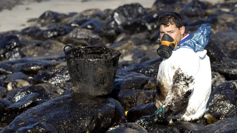 Havárie tankeru Prestige způsobila ekologickou katastrofu