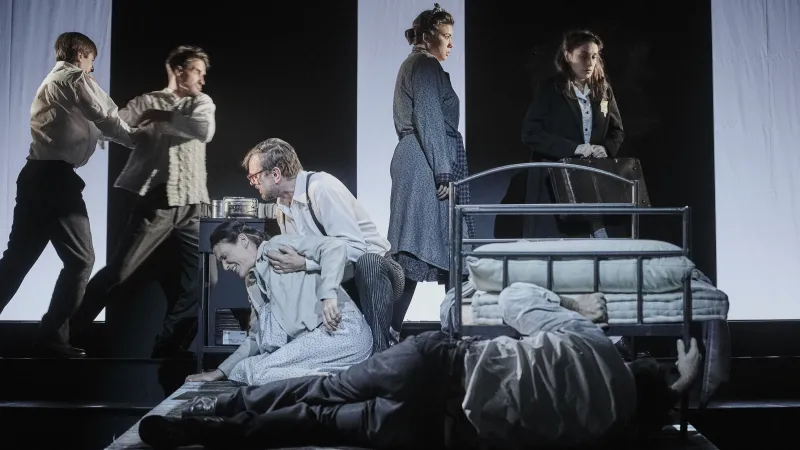 Romeo, Julie a tma (Divadlo v Dlouhé)