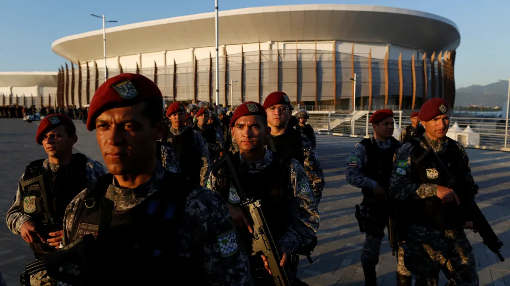 Jednotky Národní veřejné bezpečnosti hlídají prostory Olympijského parku v Riu
