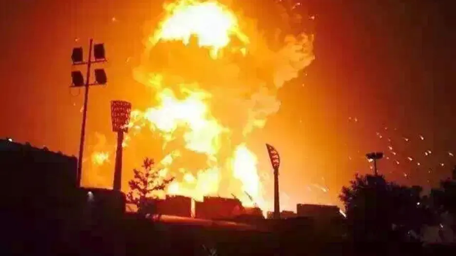 Exploze skladu v Tchien-ťinu