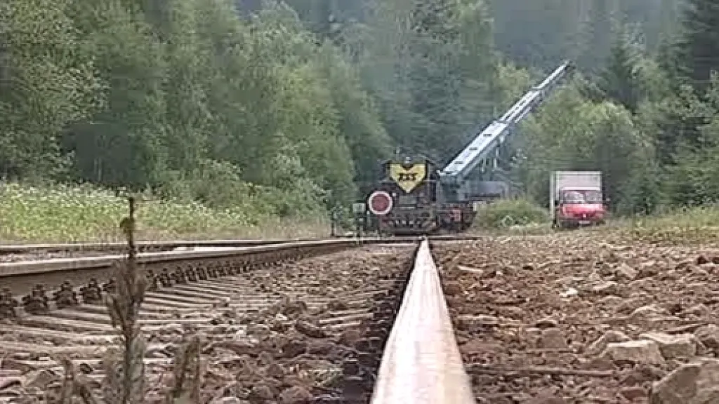 Upevňování traťových pilířů