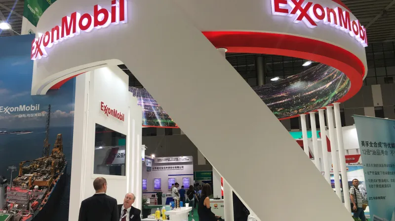Společnost ExxonMobil desítky let zamlčovala varování svých vědců, že spalování fosilních paliv významně přispívá ke globálnímu oteplování