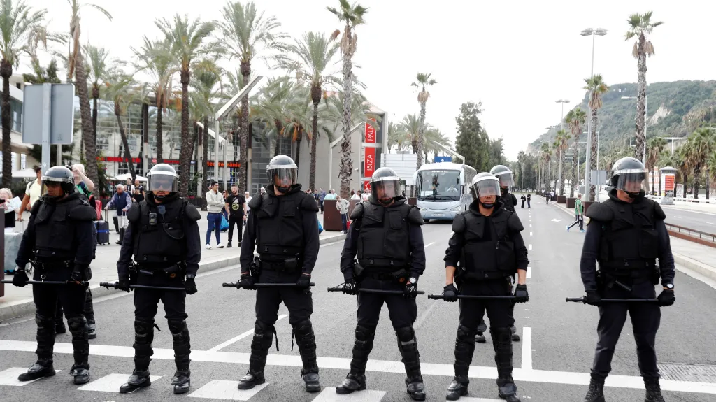 Policie v ulicích Barcelony