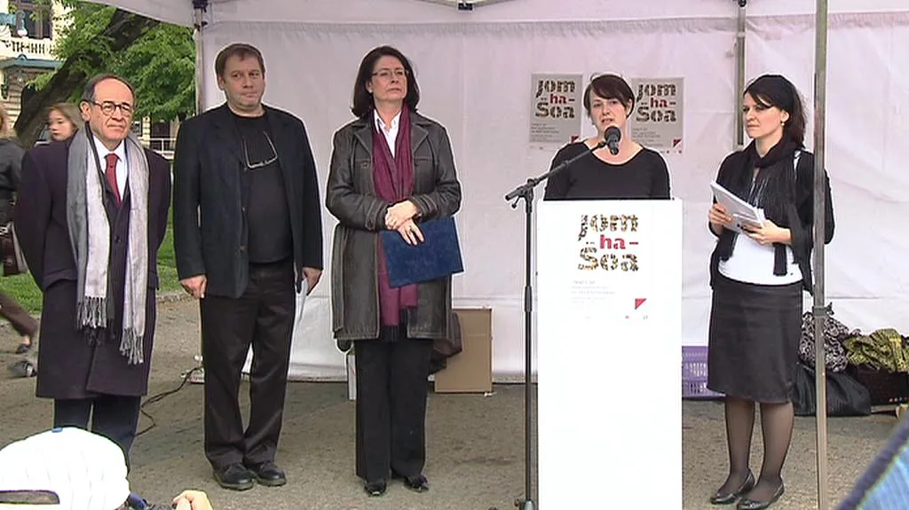 Čtení jmen obětí holokaustu