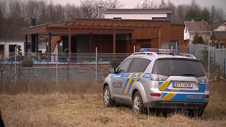 Policie zatýkala kvůli daňovým únikům - zásah na Frýdecko-Místecku