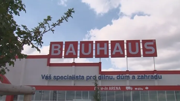 Bauhaus zvažuje vymáhání náhrady škody