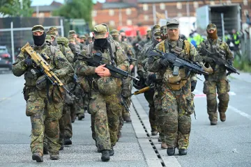Německá vláda se shodla na plošných odvodech i možné povinné službě