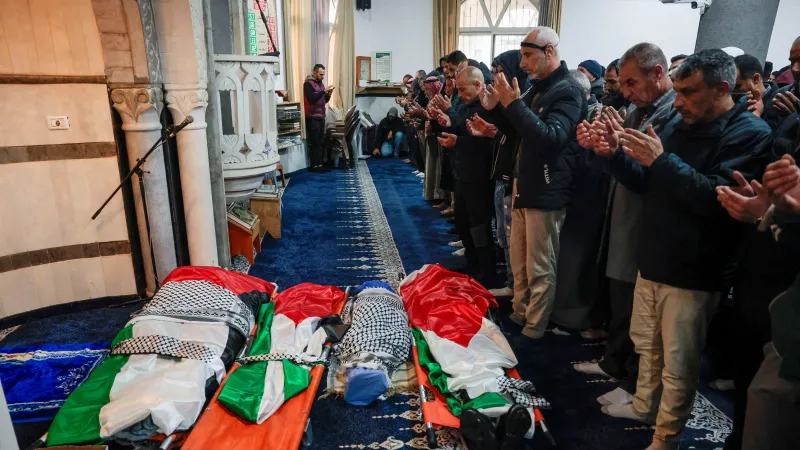 Pohřeb palestinské rodiny zabité na Západním břehu