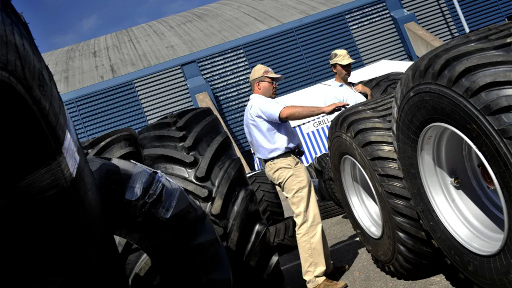 Traktorová pneumatika