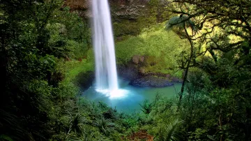 Vodopád Bridal Veil na Novém Zélandu