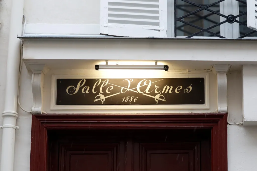 Salle d'Armes Coudurier je nejstarší šermířský klub ve Francii. Nachází se v Latinské čtvrti v Paříži