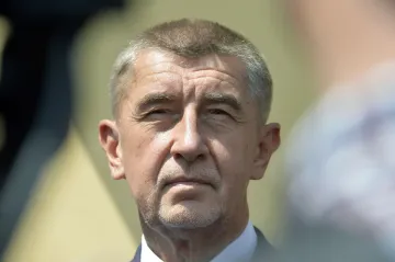 Babiš popřel, že by V4 chtěla navrhnout Šefčoviče na předsedu Evropské komise