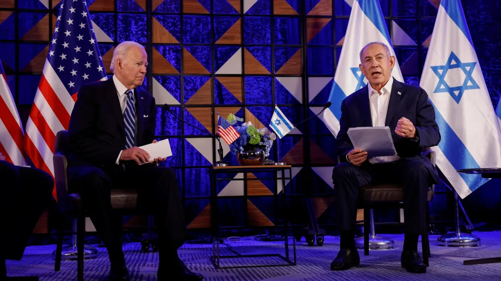 Joe Biden a Benjamin Netanjahu v Tel Avivu