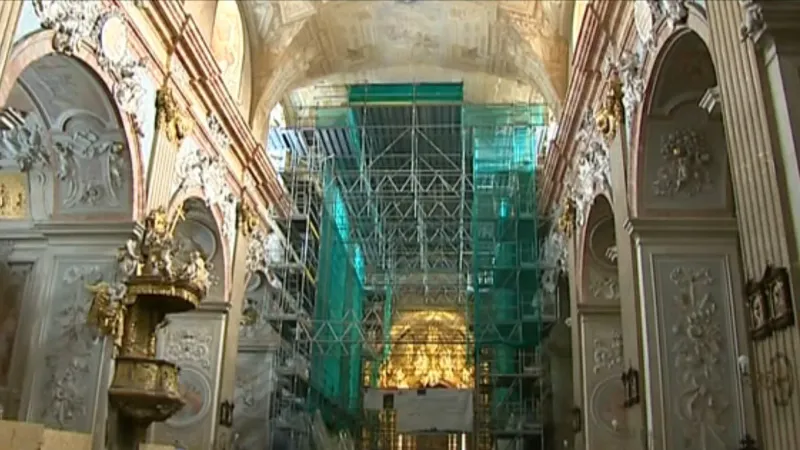 Lešení v bazilice? To už je nyní minulost