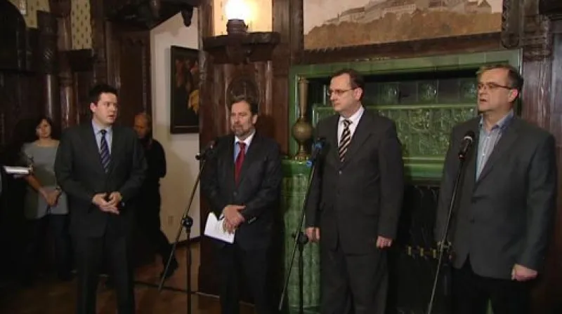 K9 se o dodatku ke smlouvě opět nedohodla