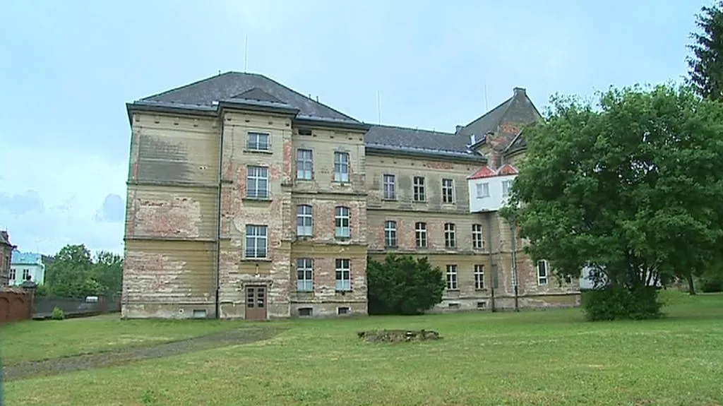 Kněžský seminář ve Vidnavě, kde možná bude detenční ústav
